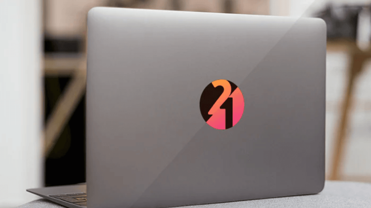 MacBook with 2 for 1 tabtag